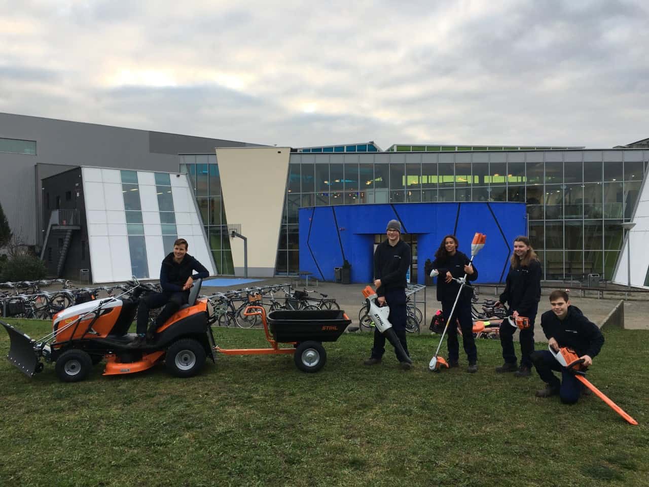 Nieuwe tuin machines op Kennemer Praktijkschool